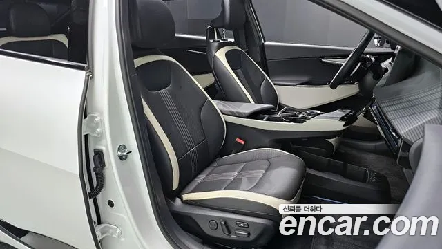Kia EV6 2023 — фото 18