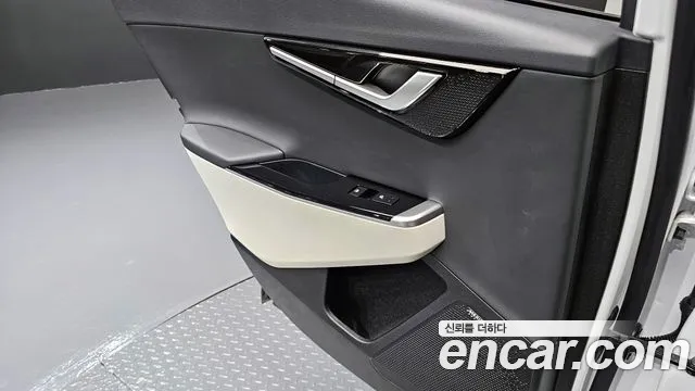 Kia EV6 2023 — фото 15