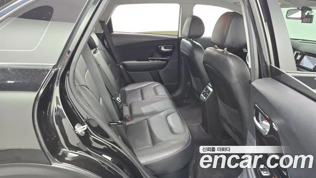 Kia Niro 2017 — фото 17
