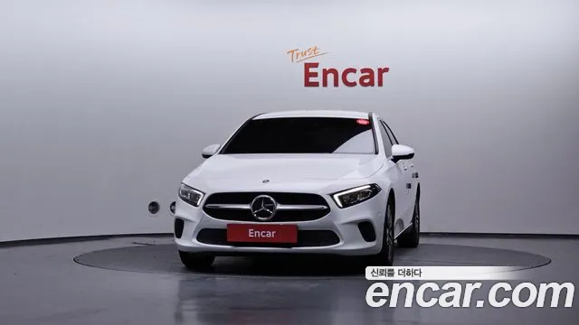 Mercedes-Benz A-Class 2021 — фото 3