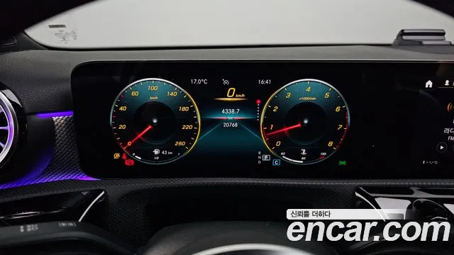 Mercedes-Benz A-Class 2021 — фото 11