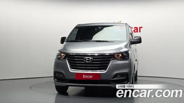 Hyundai Starex 2018 — фото 3