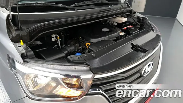 Hyundai Starex 2018 — фото 6