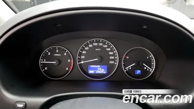 Hyundai Starex 2018 — фото 11
