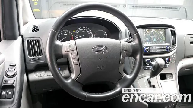 Hyundai Starex 2018 — фото 19