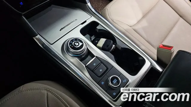 Ford Explorer 2021 — фото 12