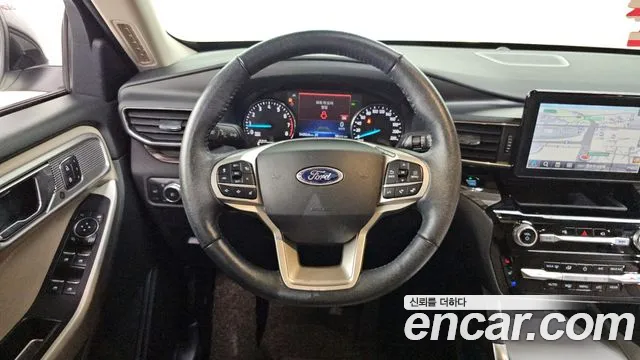 Ford Explorer 2021 — фото 19
