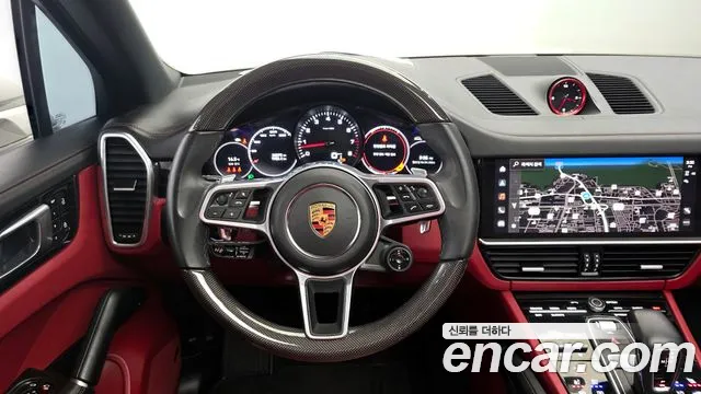 Porsche Cayenne 2023 — фото 19