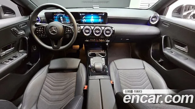 Mercedes-Benz A-Class 2020 — фото 7