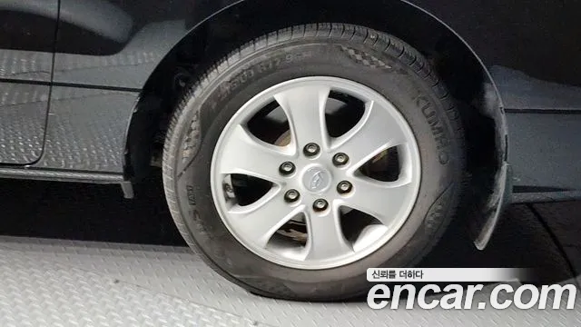 Hyundai Starex 2019 — фото 7