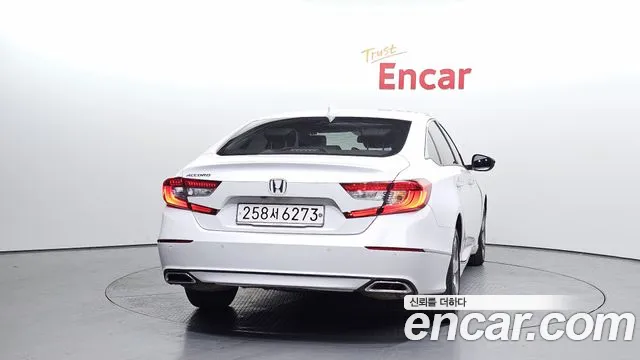 Honda Accord 2019 — фото 4