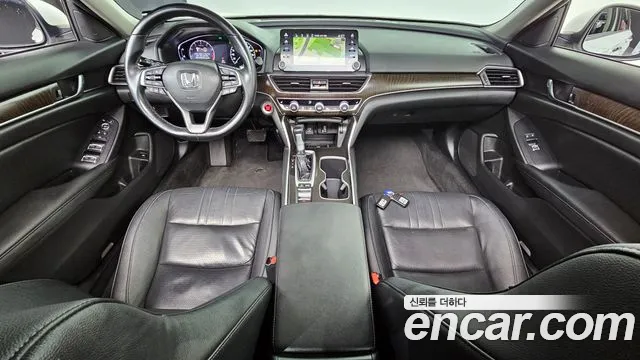 Honda Accord 2019 — фото 7