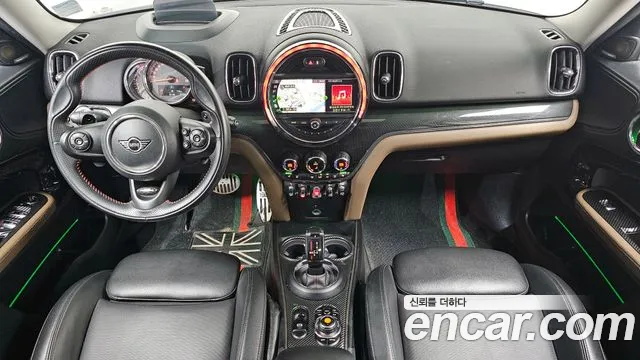 Mini Countryman 2020 — фото 10