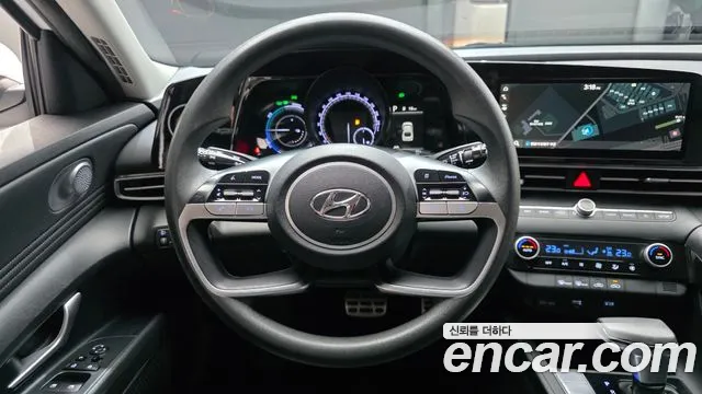 Hyundai AVANTE 2021 — фото 13
