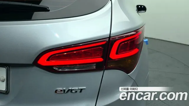 Hyundai Santafe 2016 — фото 9