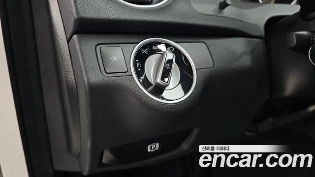 Mercedes-Benz C-Class 2013 — фото 14