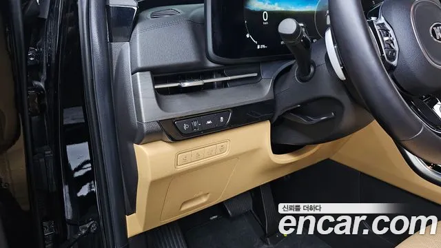 Kia Canival 2021 — фото 19