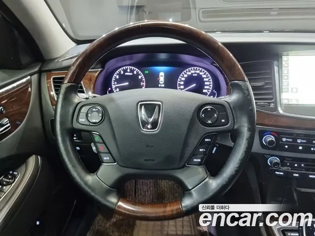 Hyundai Equus 2015 — фото 8