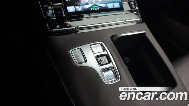 Hyundai Grandeur 2020 — фото 12