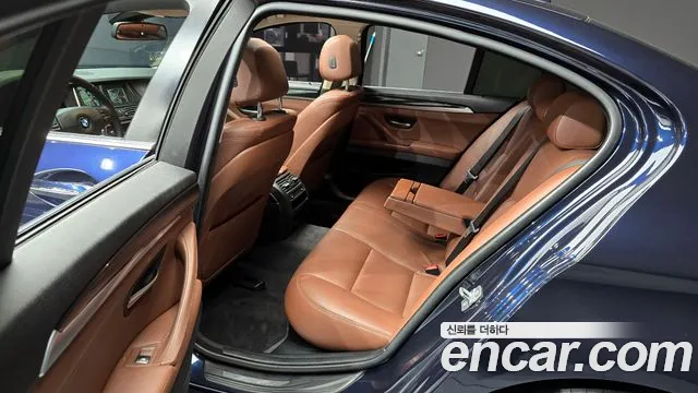 BMW 5-Series 2014 — фото 12
