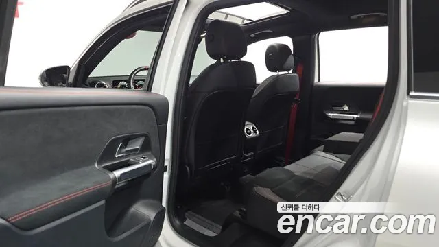 Mercedes-Benz GLB-Class 2022 — фото 15