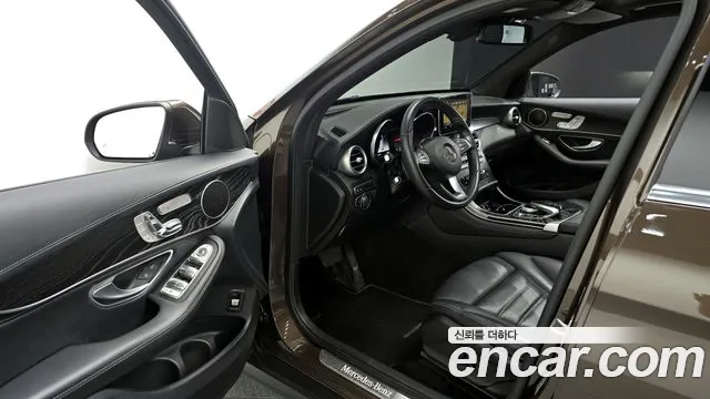Mercedes-Benz GLC-Class 2018 — фото 13