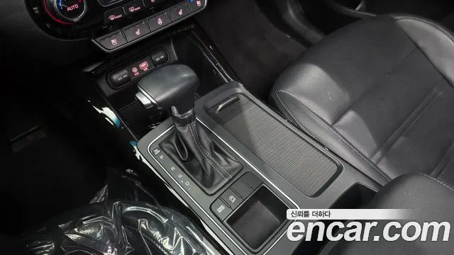 Kia Sorento 2018 — фото 12