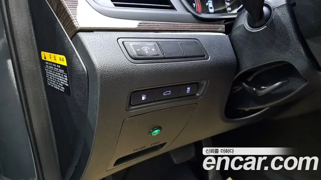 Hyundai Sonata 2018 — фото 15