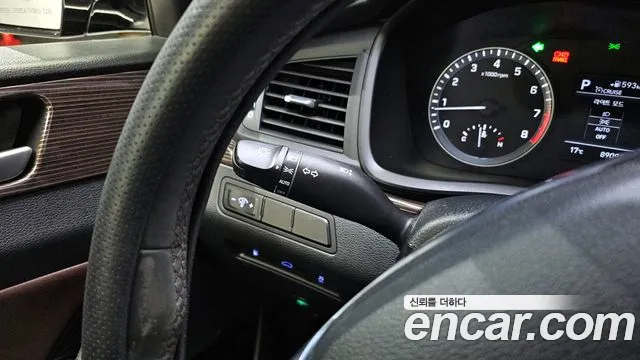 Hyundai Sonata 2018 — фото 16
