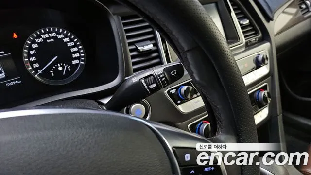 Hyundai Sonata 2018 — фото 18