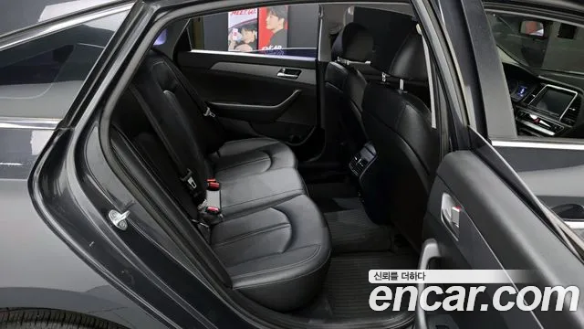 Hyundai Sonata 2018 — фото 17