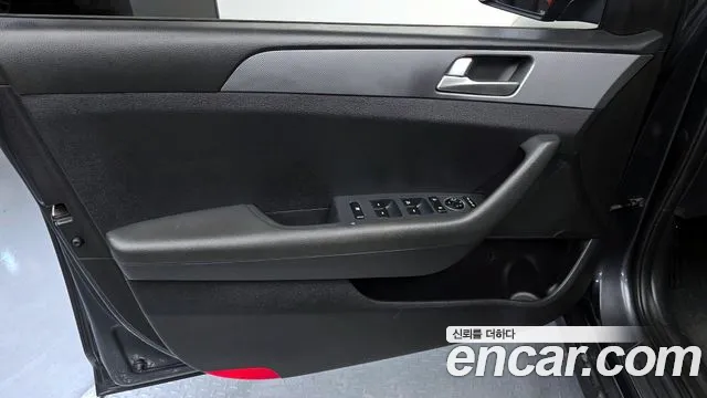 Hyundai Sonata 2018 — фото 14