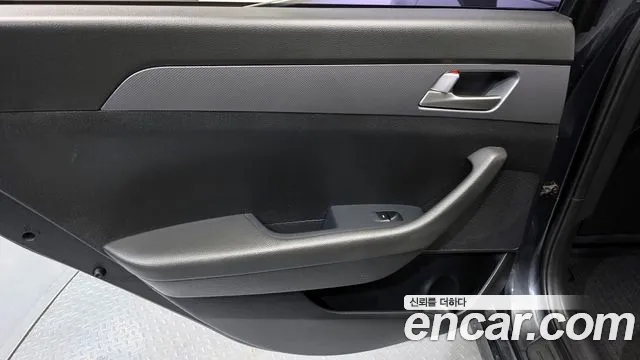 Hyundai Sonata 2018 — фото 15