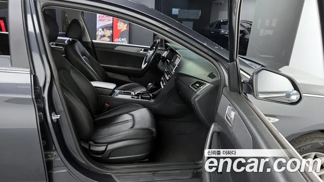 Hyundai Sonata 2018 — фото 16