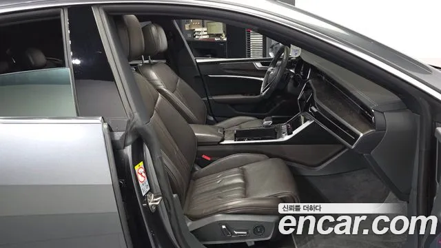 Audi A7 2021 — фото 17