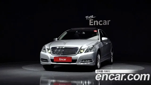 Mercedes-Benz E-Class 2012 — фото 3