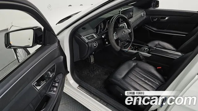 Mercedes-Benz E-Class 2016 — фото 10