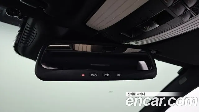 Mercedes-Benz E-Class 2016 — фото 19
