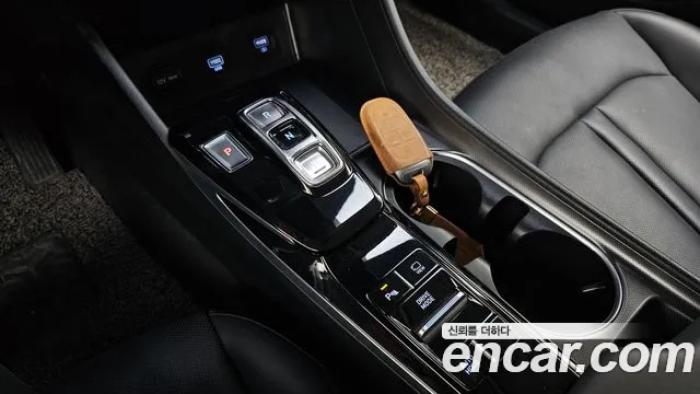 Hyundai Sonata 2021 — фото 12