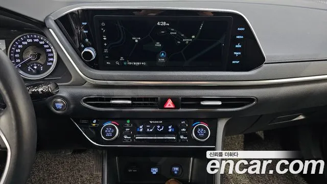 Hyundai Sonata 2021 — фото 20