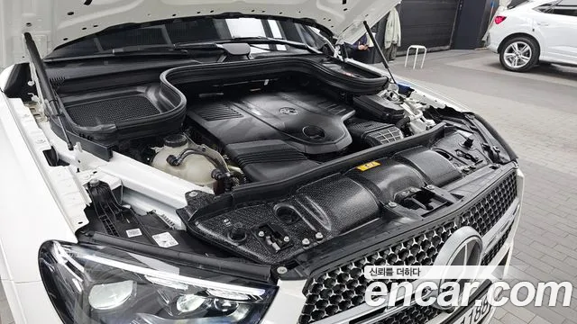 Mercedes-Benz GLE-Class 2025 — фото 6