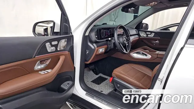 Mercedes-Benz GLE-Class 2025 — фото 13