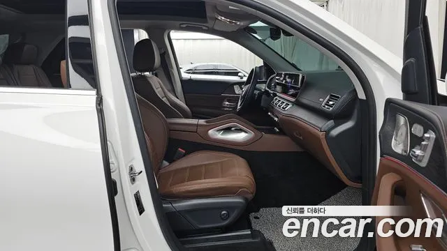 Mercedes-Benz GLE-Class 2025 — фото 17