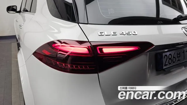 Mercedes-Benz GLE-Class 2025 — фото 9