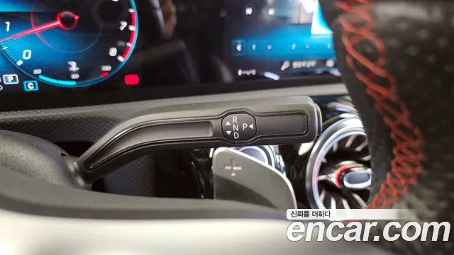 Mercedes-Benz A-Class 2021 — фото 12