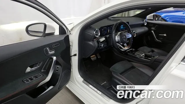 Mercedes-Benz A-Class 2021 — фото 13
