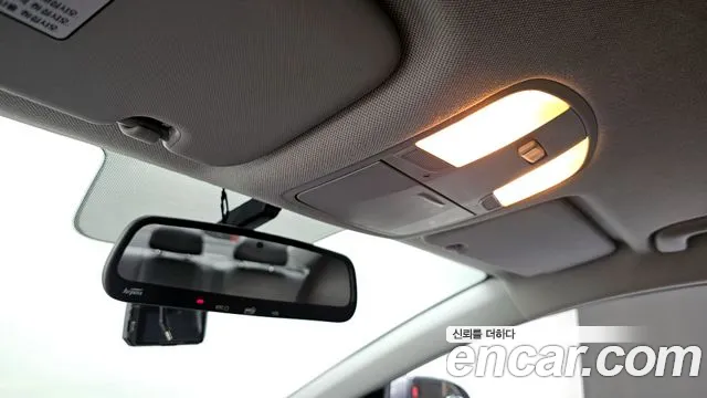 Hyundai AVANTE 2018 — фото 19