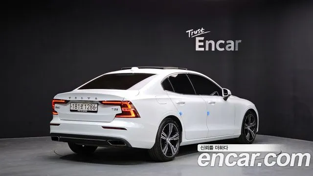 Volvo S60 2020 — фото 2