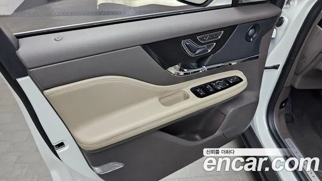 Lincoln Corsair 2021 — фото 14