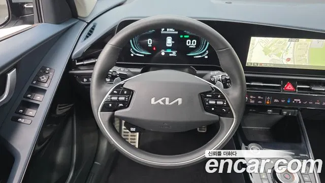 Kia Niro 2024 — фото 11
